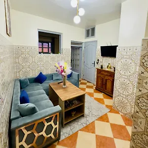 With 2 Bedrooms Apartment
