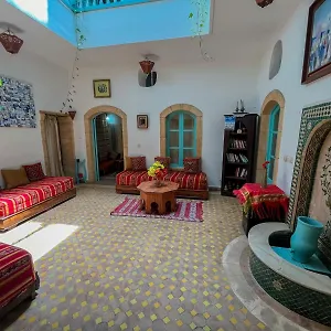 Riad Darko